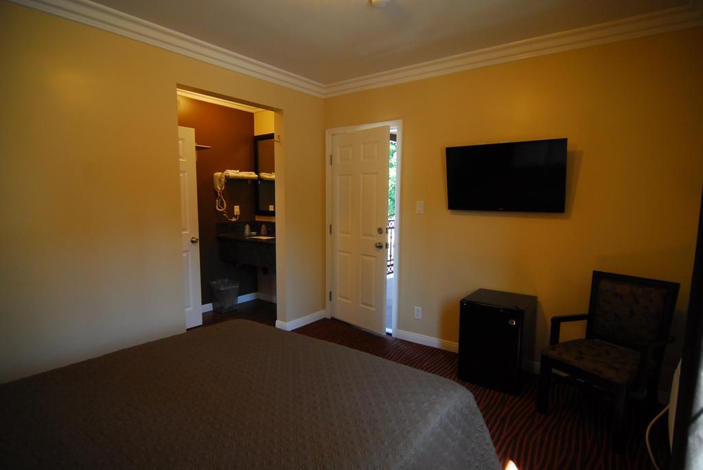 Studio City Inn - Near Universal Studios Hollywood Лос-Анджелес Экстерьер фото